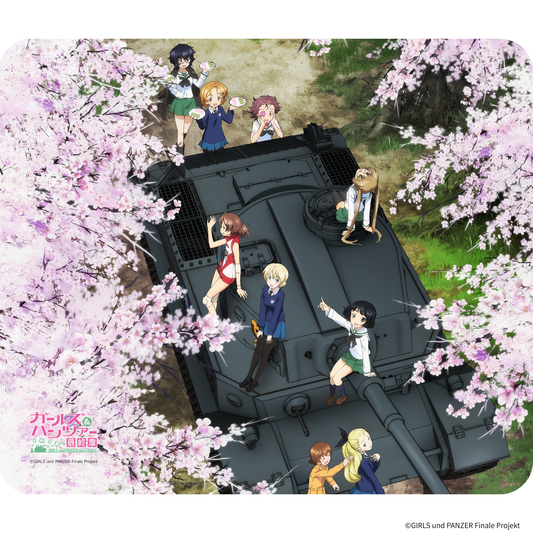 『ガールズ＆パンツァー』×Astromeda ゲーミングラバーマウスパッド【桜＆戦車モデル】 桜&戦車車両モチーフイラスト メインビジュアル