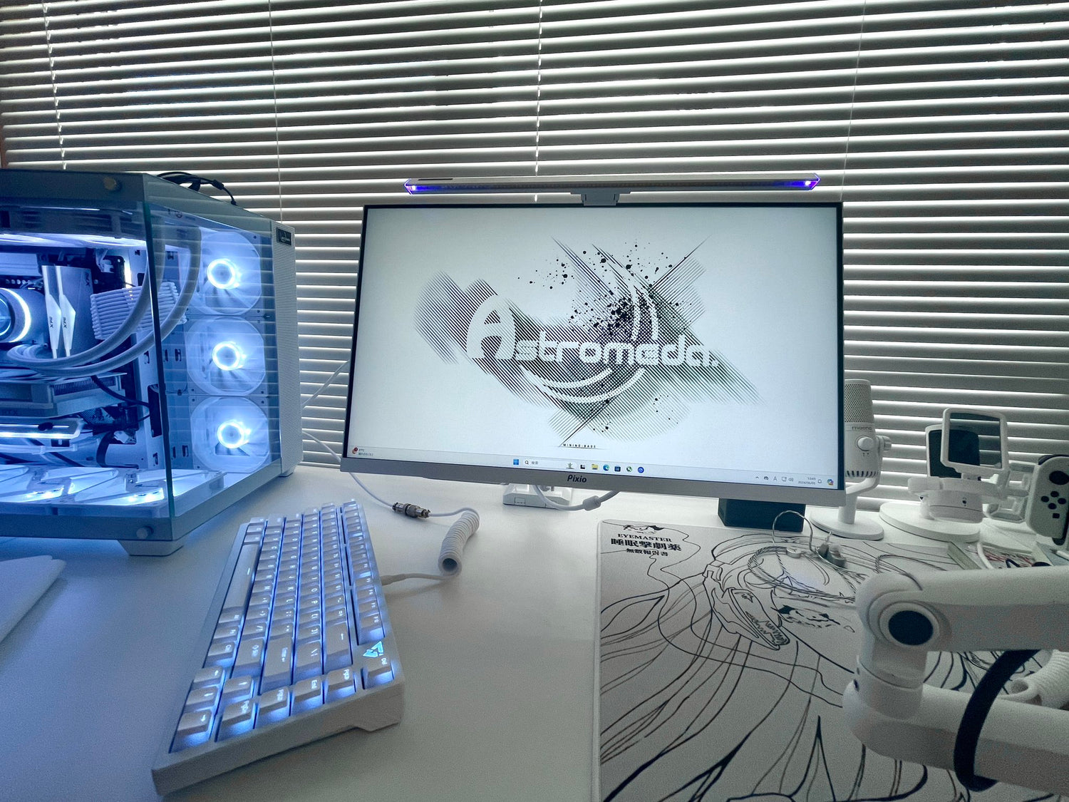 Astromeda 白 ホワイト ゲーミングPC環境 Astromeda white room